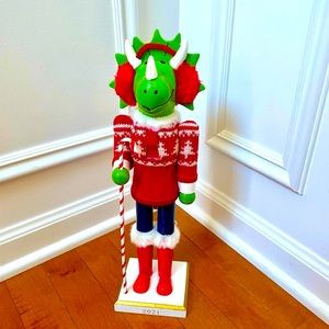 NEW 2021 Wondershop Nutcracker - Rhino Dino Christmas 14" Wood Nutcracker